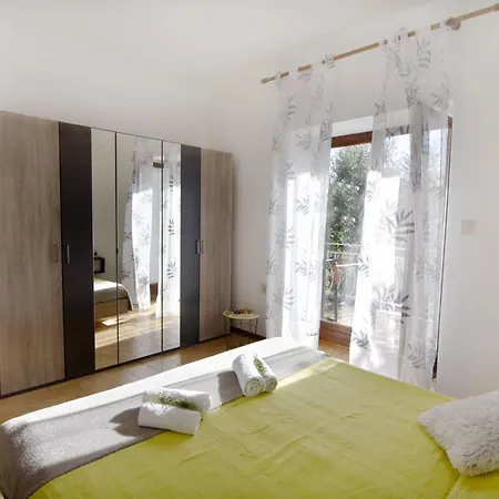Appartamento Silva B4-1 By Interhome