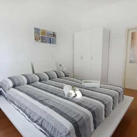 Appartamento Silva B4-1 By Interhome