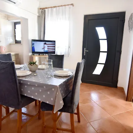 Silva B4-1 By Interhome *