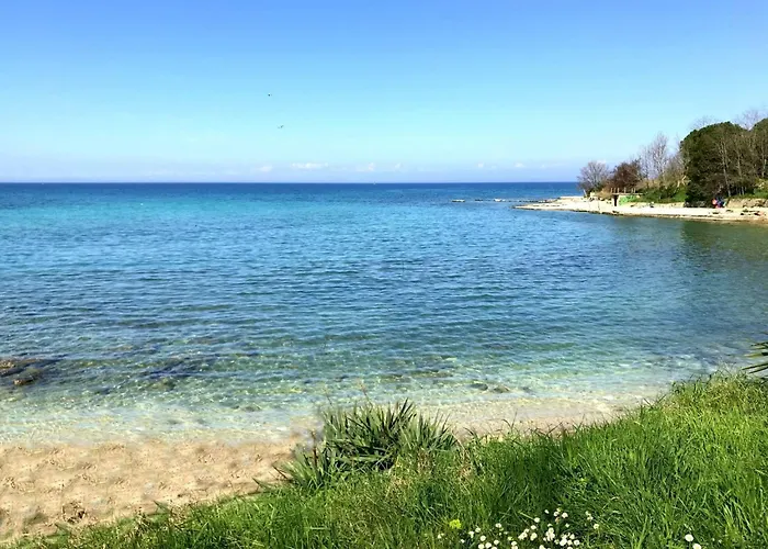 Silva B4-1 By Interhome Bašanija